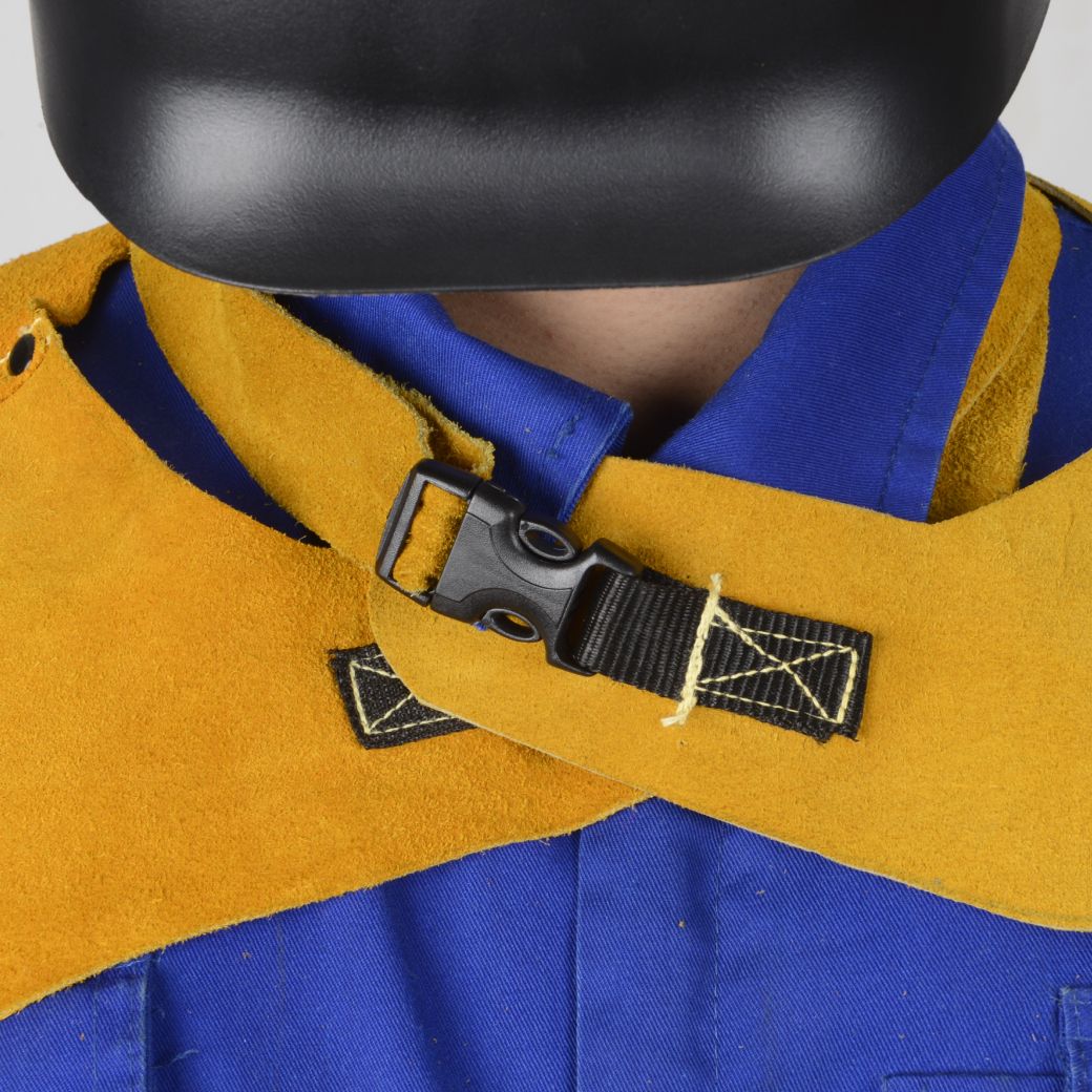 ปลอกแขนหนังกันสะเก็ด รุ่น CA-003