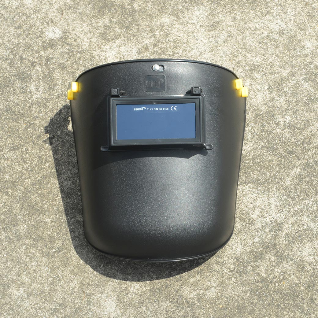 หน้ากากเชื่อมครึ่งหน้า