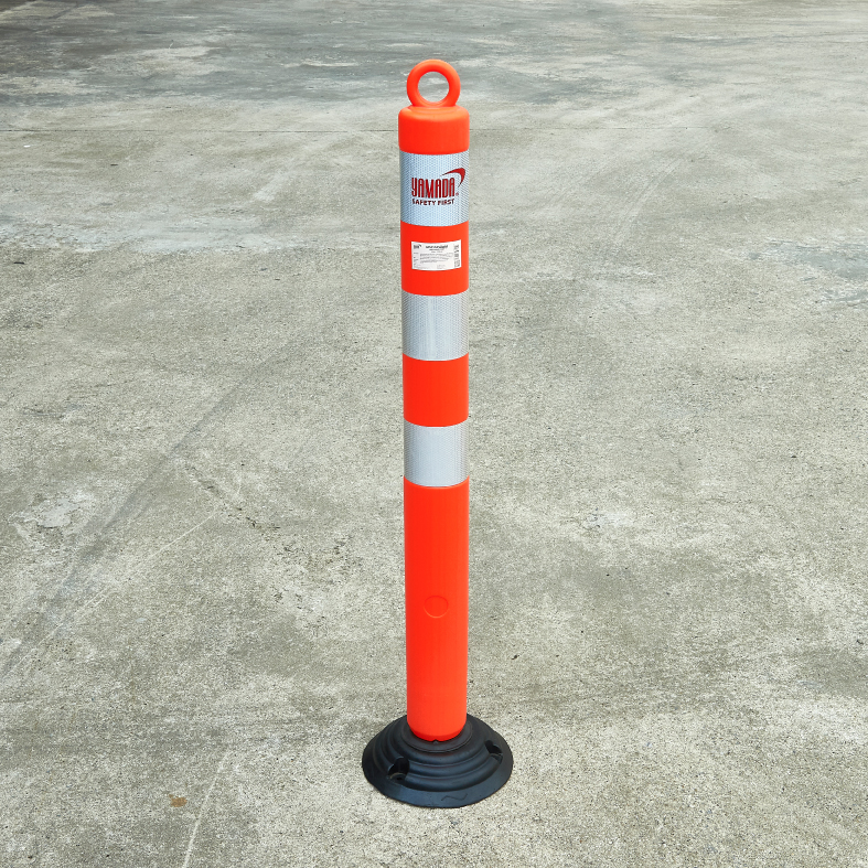 เสาจราจรล้มลุก